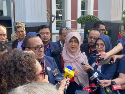 Dokter Tifa Hadapi Sidang Perdana Kasus Ijazah Jokowi