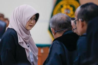 Dokter Tifa Jalani Sidang Perdana Kasus Dugaan Ijazah Jokowi