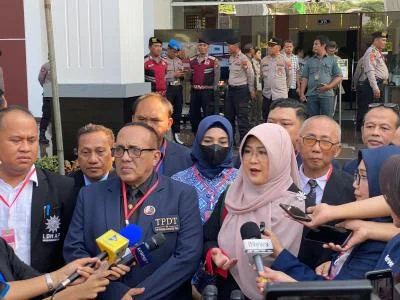 Dokter Tifa Jelang Sidang Perdana Ijazah Jokowi Tidak Ada Sponsor Bohir Kami Allah SWT