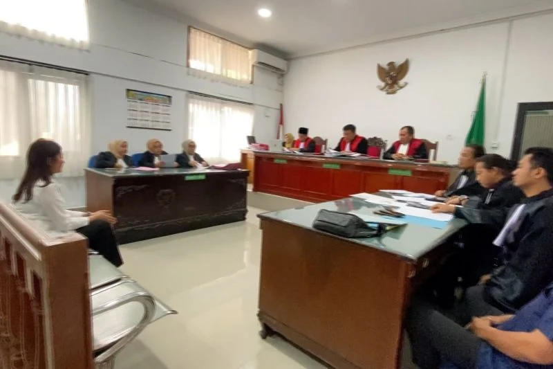 Eks Finalis Puteri Indonesia Didakwa Praktik Medis Tanpa Kewenangan