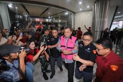 Eks Wakil Kepala BGN Lodewyk Ajukan Praperadilan Dalam Kasus Korupsi MBG