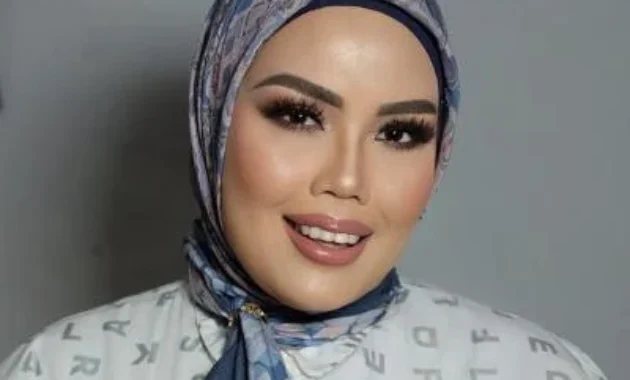 Elly Sugigi Punya Standar Tinggi soal Pasangan, Ogah sama Pria Jelek Elly Sugigi Punya Standar Tinggi soal Pasangan, Ogah sama Pria Jelek