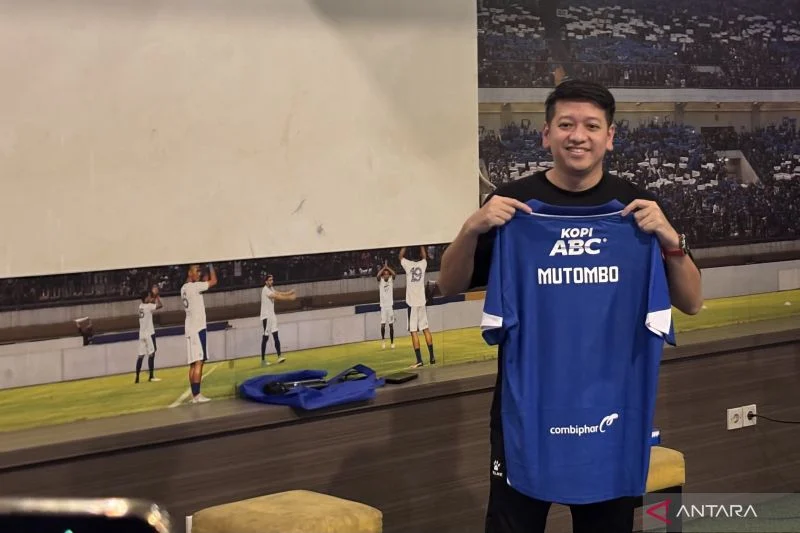 Gabriel Mutombo Pilih Gunakan Nomor Punggung 3 Bersama Persib Bandung