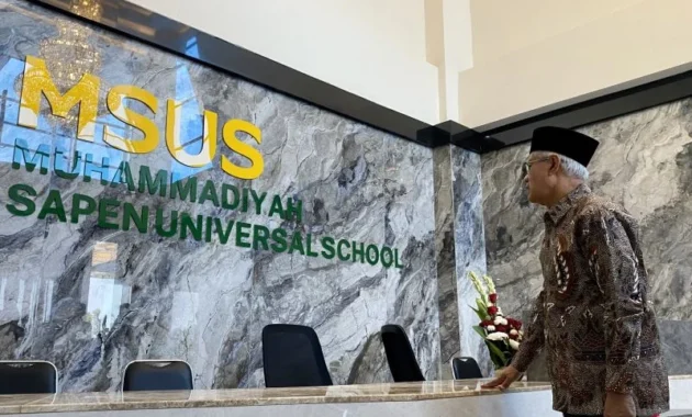 Haedar Nashir MSUS Diproyeksikan Jadi Sekolah Unggulan Internasional Haedar Nashir MSUS Diproyeksikan Jadi Sekolah Unggulan Internasional