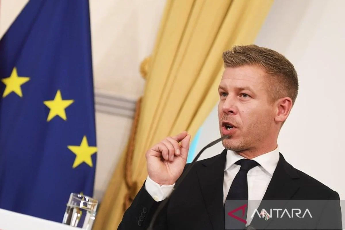 Hungaria Desak EU Lindungi Warga Ukraina dari Wajib Militer