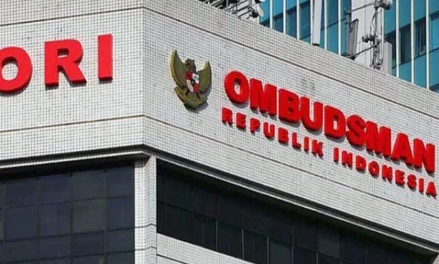 ICW Laporkan Dugaan Rangkap Jabatan Pimpinan BGN ke Ombudsman