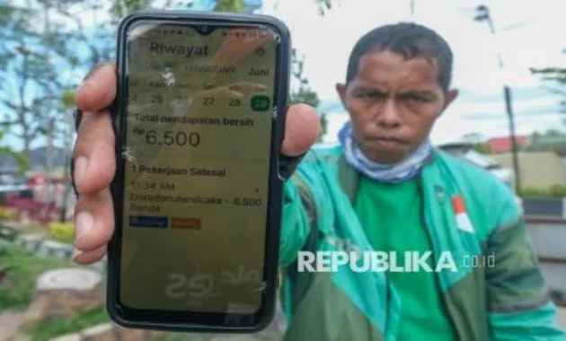 Implementasi Komisi Ojol 8 Persen Masih Menjadi Perhatian Mitra Pengemudi Implementasi Komisi Ojol 8 Persen Masih Menjadi Perhatian Mitra Pengemudi