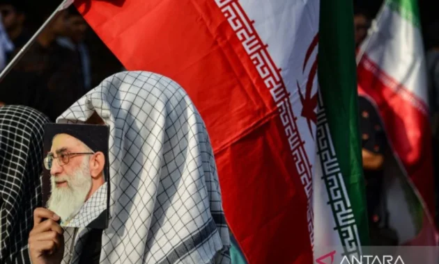 Iran siapkan pemakaman besar Khamenei, jutaan orang diperkirakan hadir