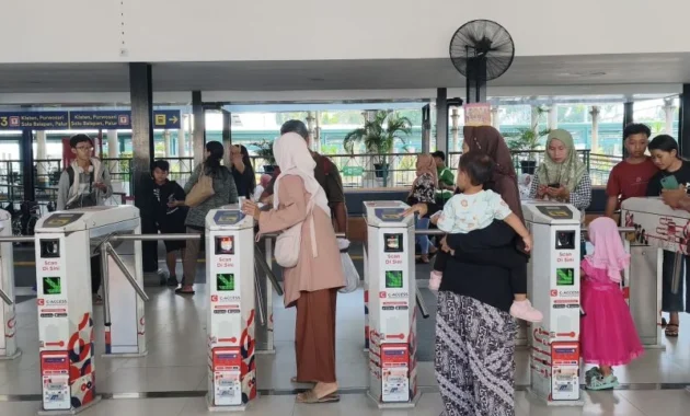 KAI Commuter Catat 5,2 Juta Penumpang Selama Semester I 2026 KAI Commuter Catat 5,2 Juta Penumpang Selama Semester I 2026