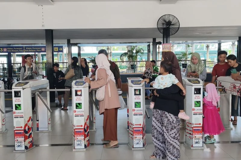 KAI Commuter Catat 5,2 Juta Penumpang Selama Semester I 2026