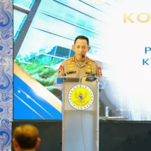 Kapolri Beri Kenaikan Pangkat Luar Biasa kepada Aipda Yudhi yang Gugur di Operasi Kasus Narkoba