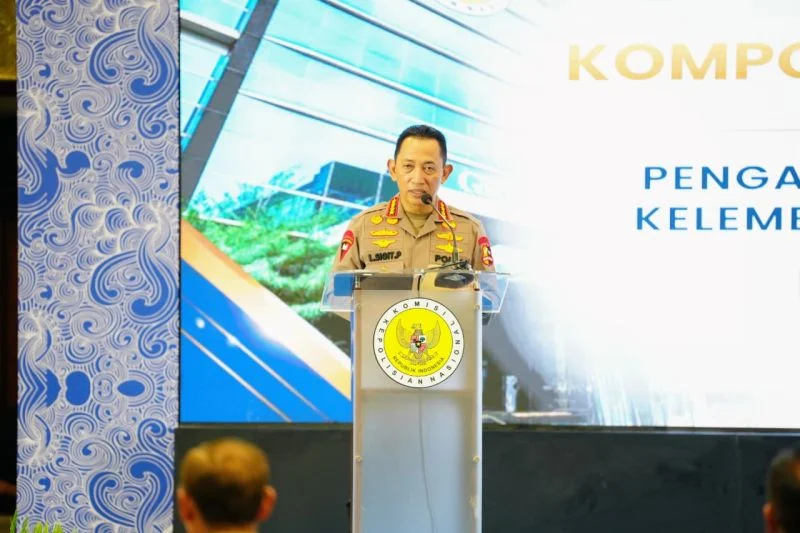 Kapolri Beri Kenaikan Pangkat Luar Biasa kepada Aipda Yudhi yang Gugur di Operasi Kasus Narkoba