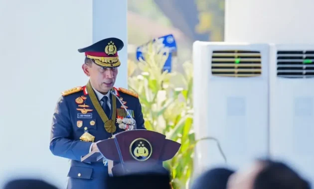 Kapolri Beri Kenaikan Pangkat untuk Aipda Yudhie Perdana Putra