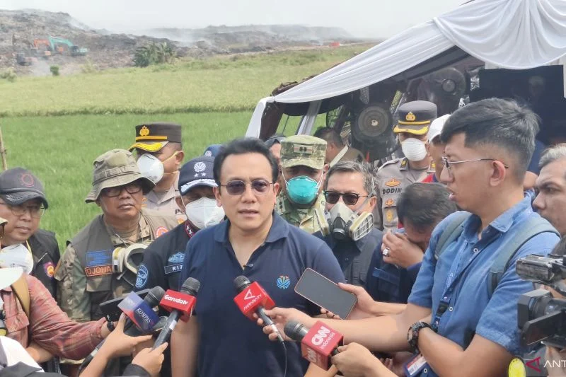 Kementerian Lingkungan Hidup Ungkap Alasan Kebakaran TPA Jatiwaringin Sulit Dikendalikan