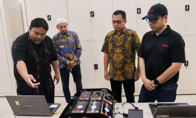 Kemkomdigi Percepat Upaya Capai Kecepatan Internet Nasional 100 Mbps