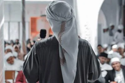 Khutbah Jumat: 4 Fase Usia Manusia, Manfaatkan Sebaik-baiknya