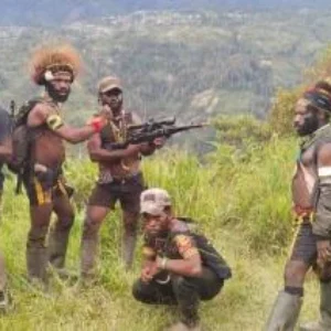 KKB Berondong Tembakan ke TNI, Warga Sipil Tewas Kena Peluru Nyasar di Intan Jaya