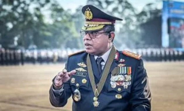 Kolone Senjata Bentuk Logo 80 Tahun Polri Warnai Upacara Hari Bhayangkara Ke-80 Kolone Senjata Bentuk Logo 80 Tahun Polri Warnai Upacara Hari Bhayangkara Ke-80