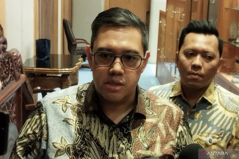 Komisi I DPR Minta Aparat Tingkatkan Keamanan Usai KKB Bakar Pesawat