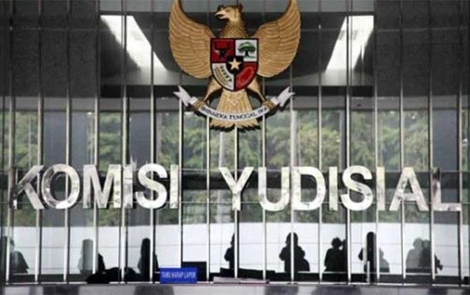 KY Tindak Lanjuti Laporan Dugaan Pelanggaran Etik 4 Hakim Pengadil Perkara Nadiem Makarim