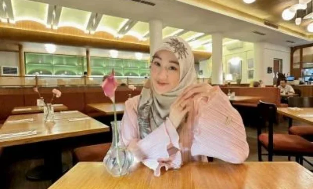 Larissa Chou Ungkap Alasan Ceraikan Ikram Rosadi, Kerap Merasa Sendiri meski Menikah Larissa Chou Ungkap Alasan Ceraikan Ikram Rosadi, Kerap Merasa Sendiri meski Menikah