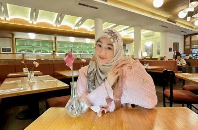 Larissa Chou Ungkap Alasan Ceraikan Ikram Rosadi, Kerap Merasa Sendiri meski Menikah