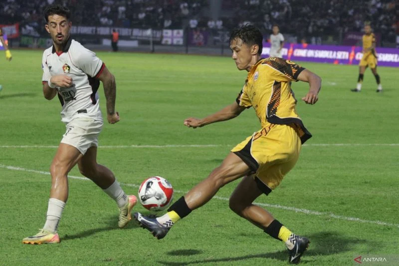 Madura United Rekrut Pemain Muda Rifqi Ray