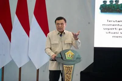 Menko Polkam Kutuk Keras Pembakaran Pesawat AMA di Papua
