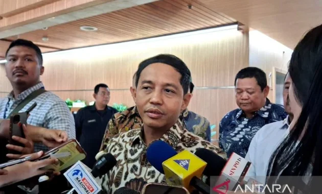 Menteri Kehutanan Dukung Penuh Upaya Pemberantasan Korupsi di Indonesia Menteri Kehutanan Dukung Penuh Upaya Pemberantasan Korupsi di Indonesia