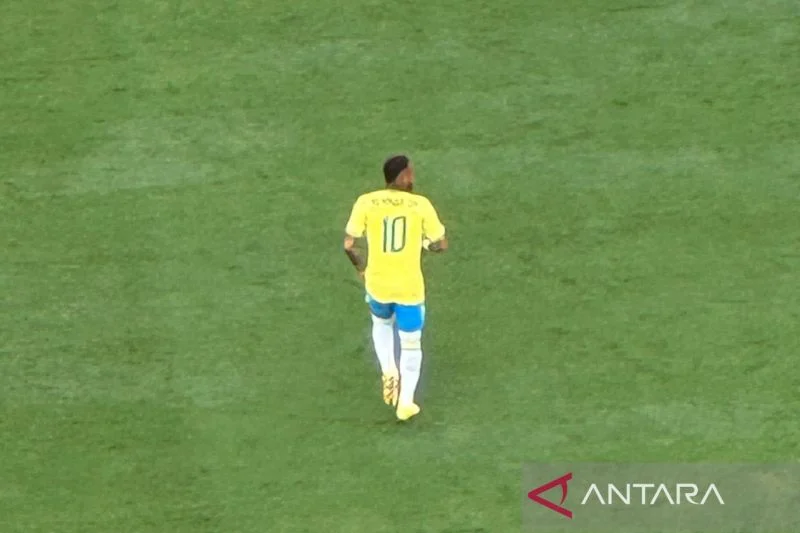 Neymar Disambut Meriah Saat Masuk Sebagai Pemain Pengganti