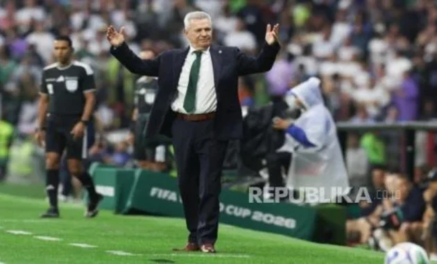 Pelatih Javier Aguirre Tetap Bangga Meski Meksiko Disingkirkan Inggris Pelatih Javier Aguirre Tetap Bangga Meski Meksiko Disingkirkan Inggris