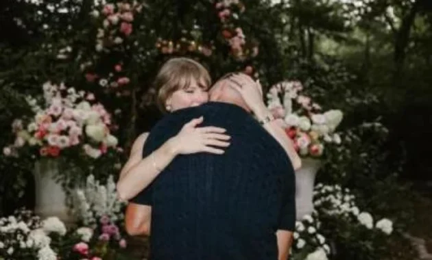 Pernikahan Taylor Swift dan Travis Kelce: Tamu Ungkap Detail Acara Mewah Pernikahan Taylor Swift dan Travis Kelce: Tamu Ungkap Detail Acara Mewah