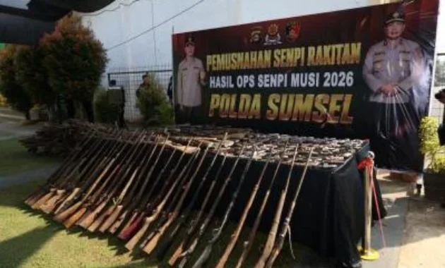 Polda Sumsel Musnahkan 397 Senpi Rakitan Ilegal, 31 Tersangka Diamankan