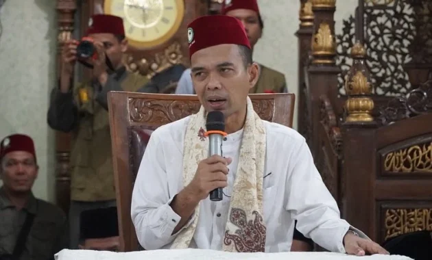 Rombongan UAS Diadang Massa di Kubar, Sempat Isi Tausiyah di Mapolda Kaltim
