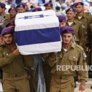 Seribu Hari Perang: Mengapa Superioritas Militer Israel Gagal Taklukkan Gaza