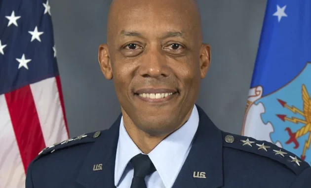 Siapa Charles Q. Brown Jr? Jenderal AS yang Dipecat Trump Kritik Pemanfaatan Militer untuk Misi Politik Siapa Charles Q. Brown Jr? Jenderal AS yang Dipecat Trump Kritik Pemanfaatan Militer untuk Misi Politik