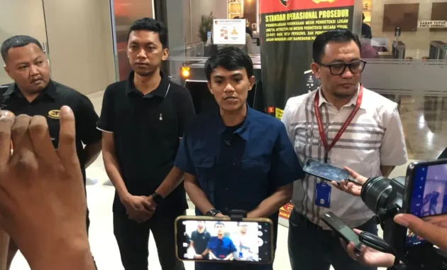 Sidang Angket Bupati Gowa Diadukan ke Bareskrim karena Dianggap Langgar Privasi Sidang Angket Bupati Gowa Diadukan ke Bareskrim karena Dianggap Langgar Privasi