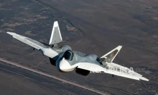 Su-57 Andalan Rusia Tampil dengan Konfigurasi Tempur Baru Su-57 Andalan Rusia Tampil dengan Konfigurasi Tempur Baru