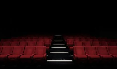 Suka Nonton Film? Simak Fatwa Syekh Yusuf Al-Qaradhawi Ini