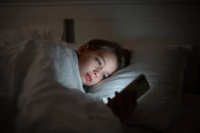 Terbangun di Tengah Malam dan Sulit Tidur Lagi, Ini Penjelasan Ahli