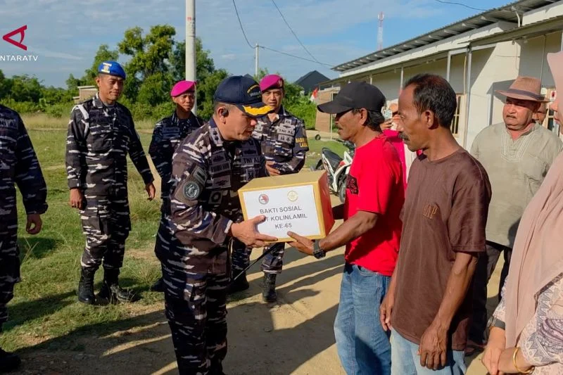 TNI AL Berpartisipasi dalam HUT ke-65 Kolinlamil dengan Membantu Penyintas Bencana di Lhokseumawe