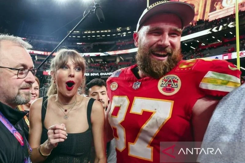 Travis Kelce Bereaksi Terhadap Foto AI Pernikahan dengan Taylor Swift