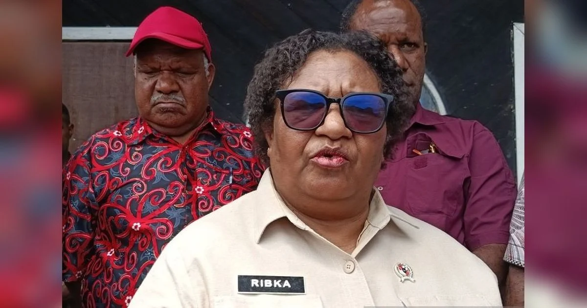 Wamendagri Ribka Haluk Kecam Pembakaran Pesawat AMA di Papua Pegunungan