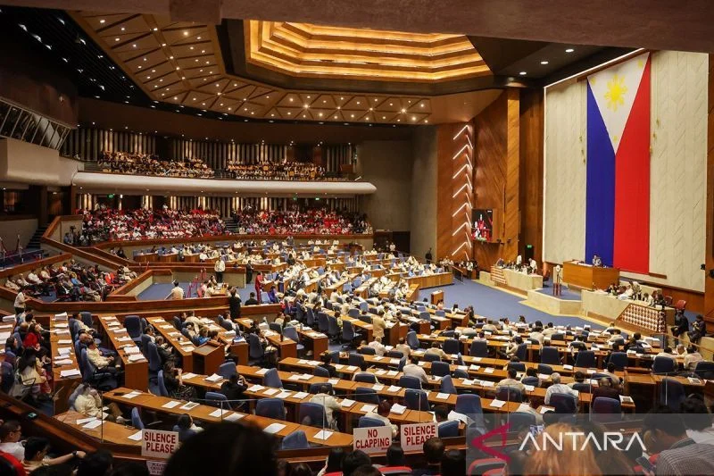 Wapres Filipina Sara Duterte Hadapi Sidang Pemakzulan di Senat